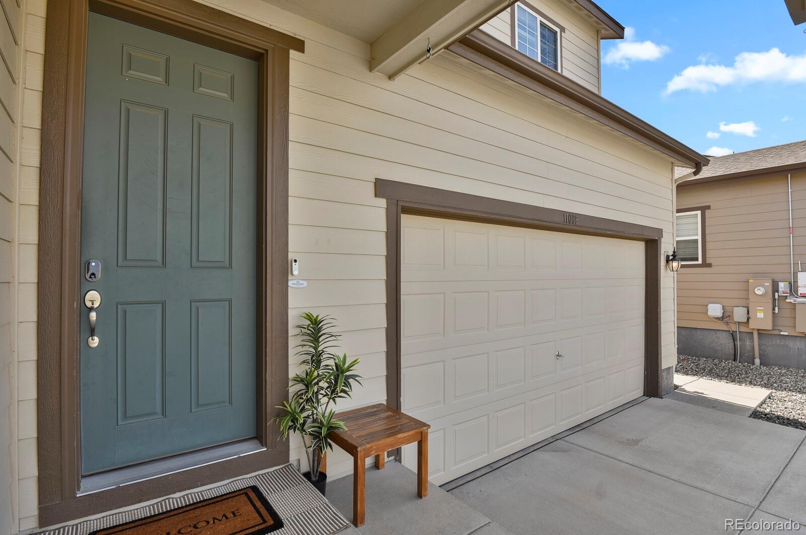 11008 Hayloft Street