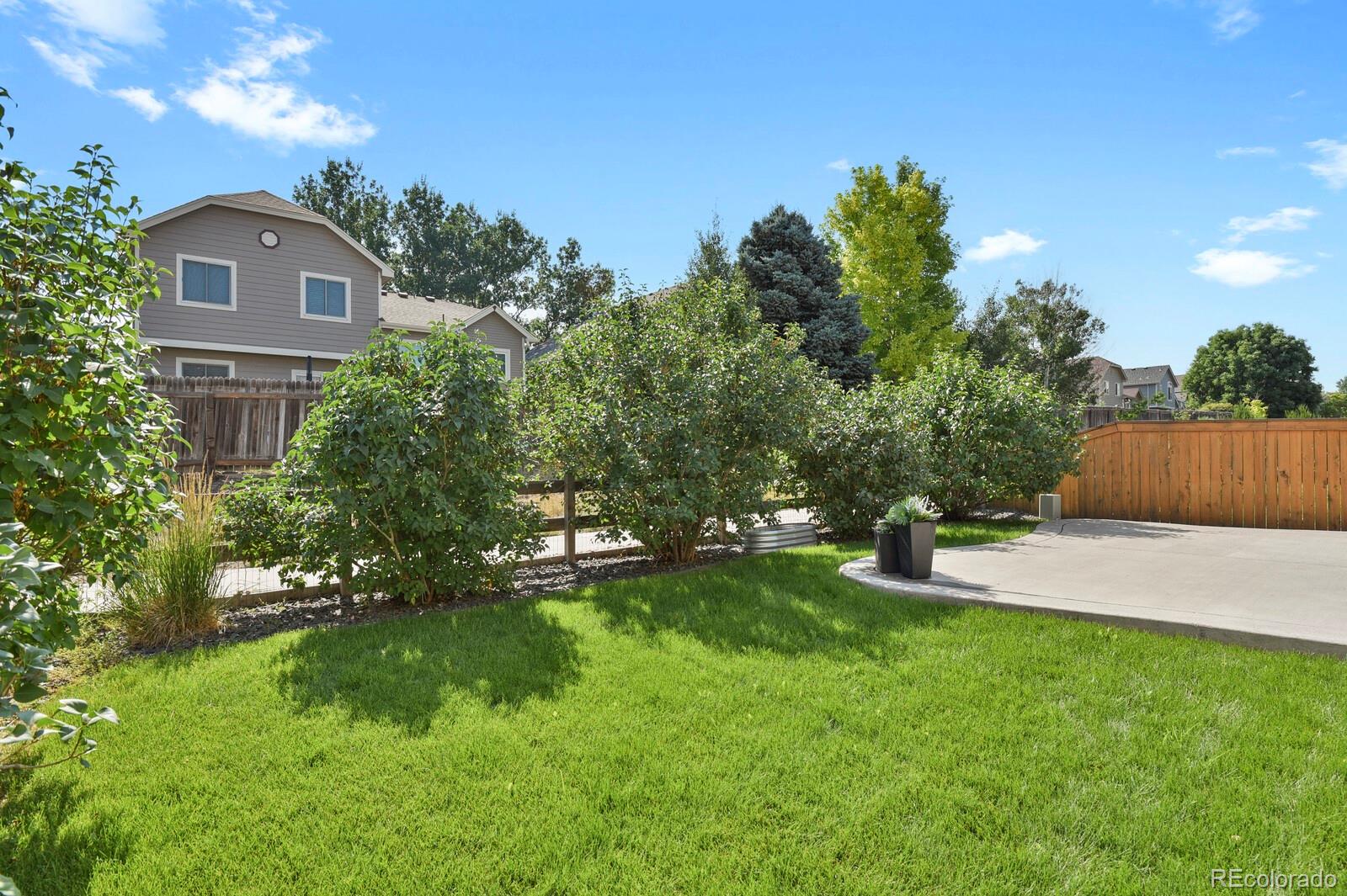 11008 Hayloft Street