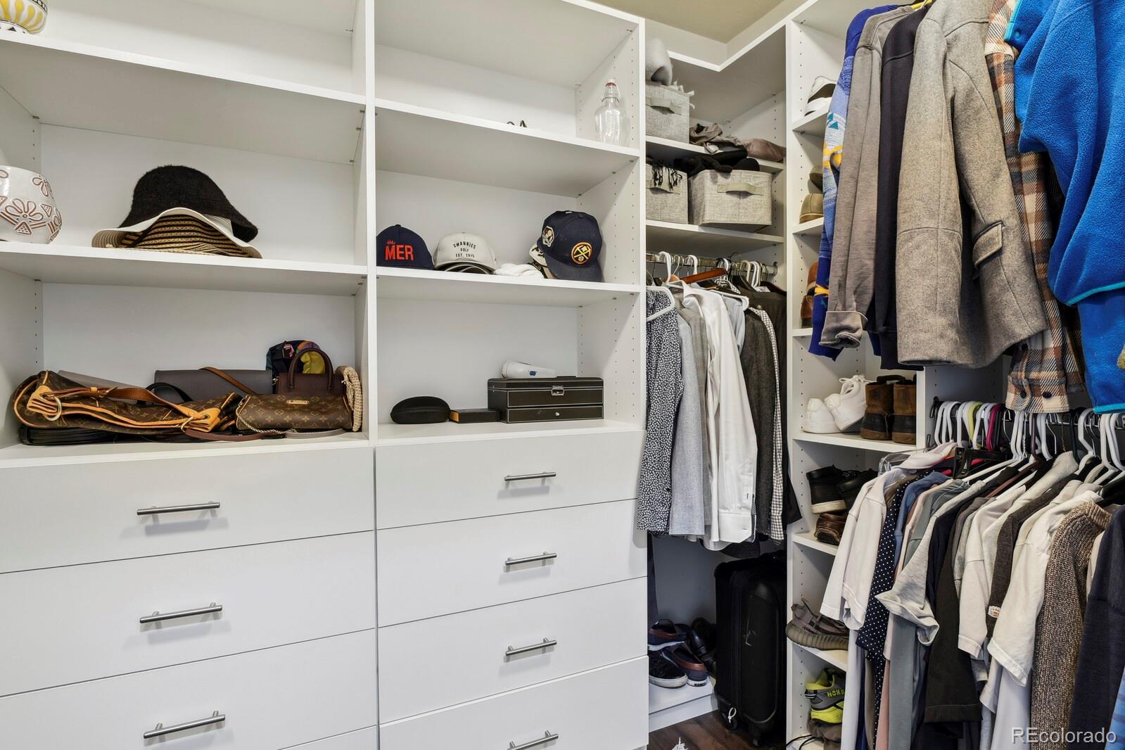 11008 Hayloft Street