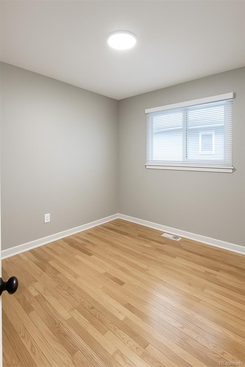 2910-2912 S Delaware Street