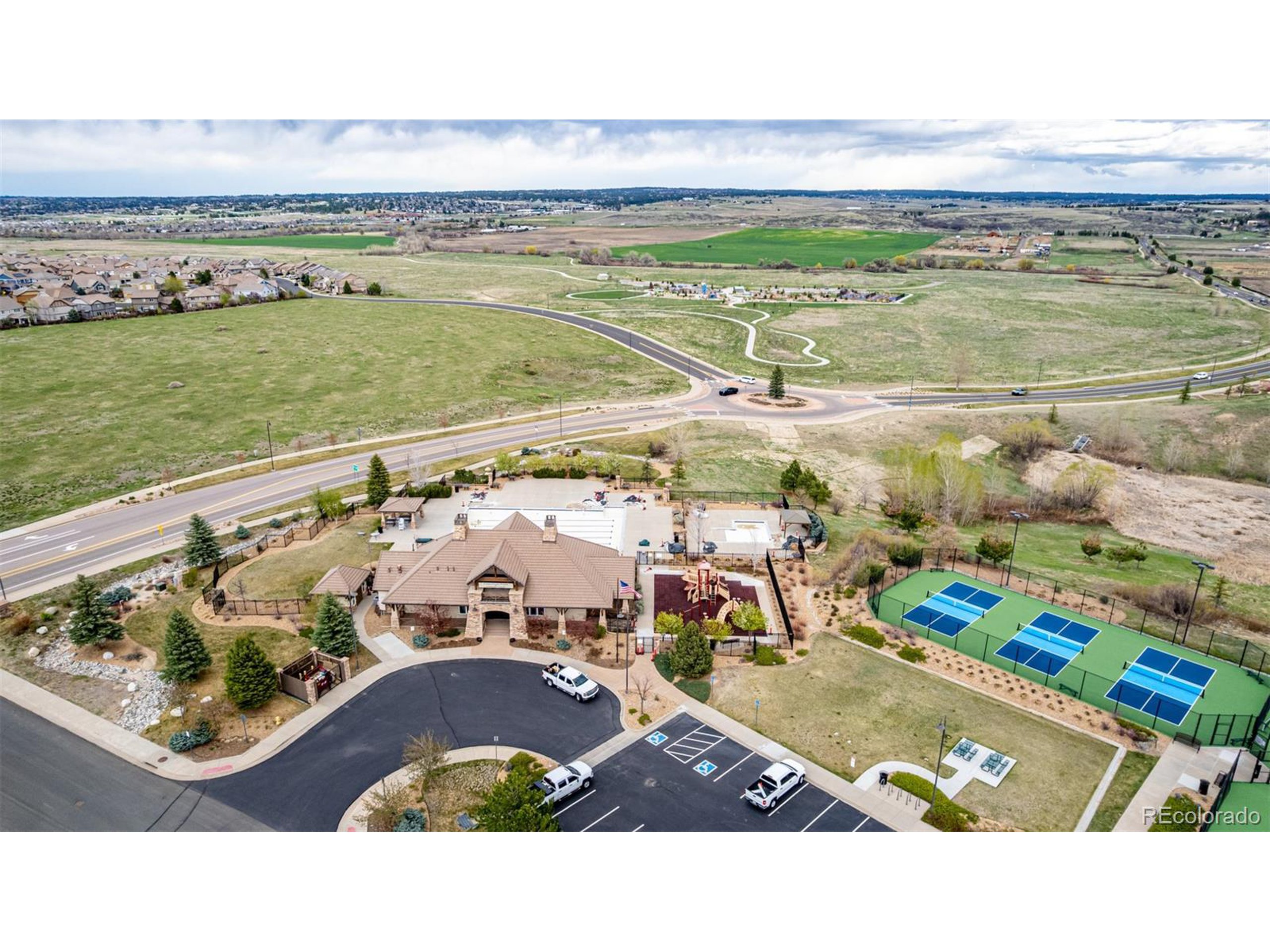 7814 Grady Cir