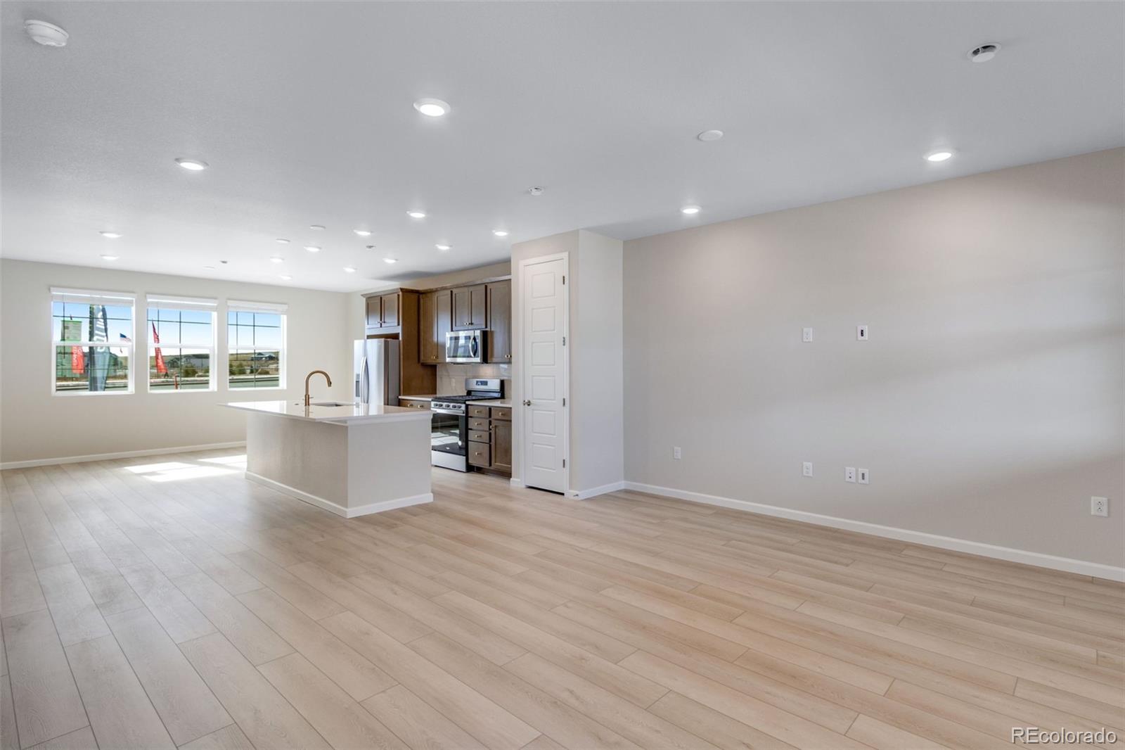 16778 W 93rd Place