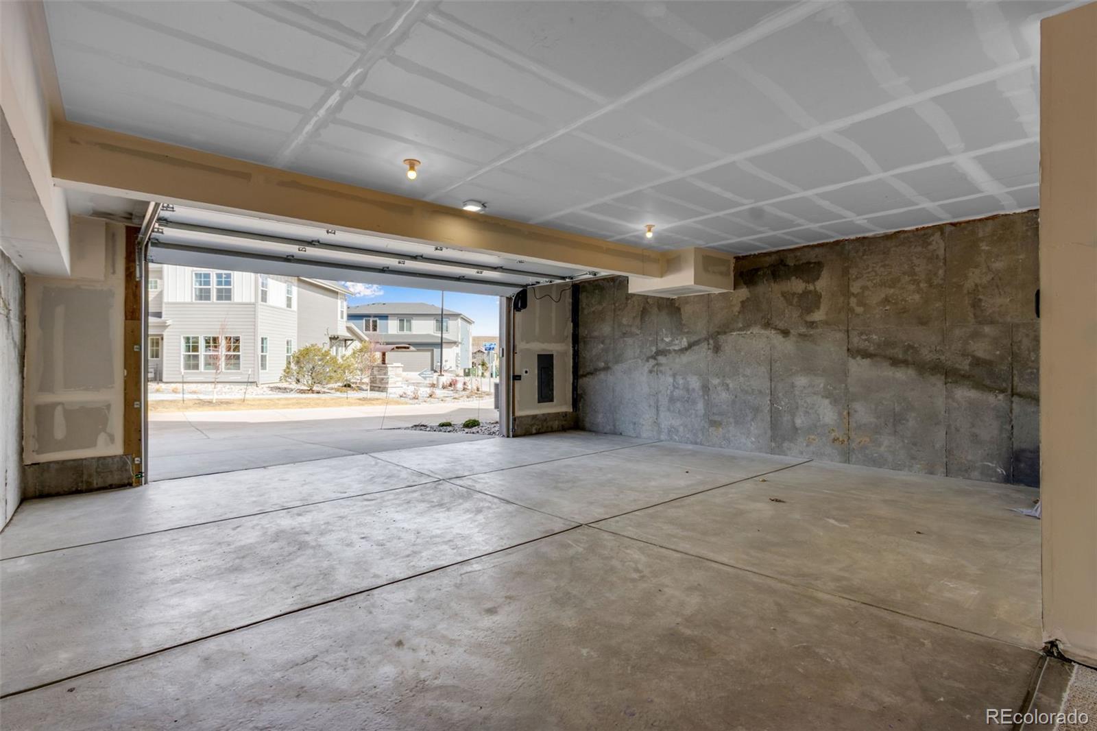 16778 W 93rd Place