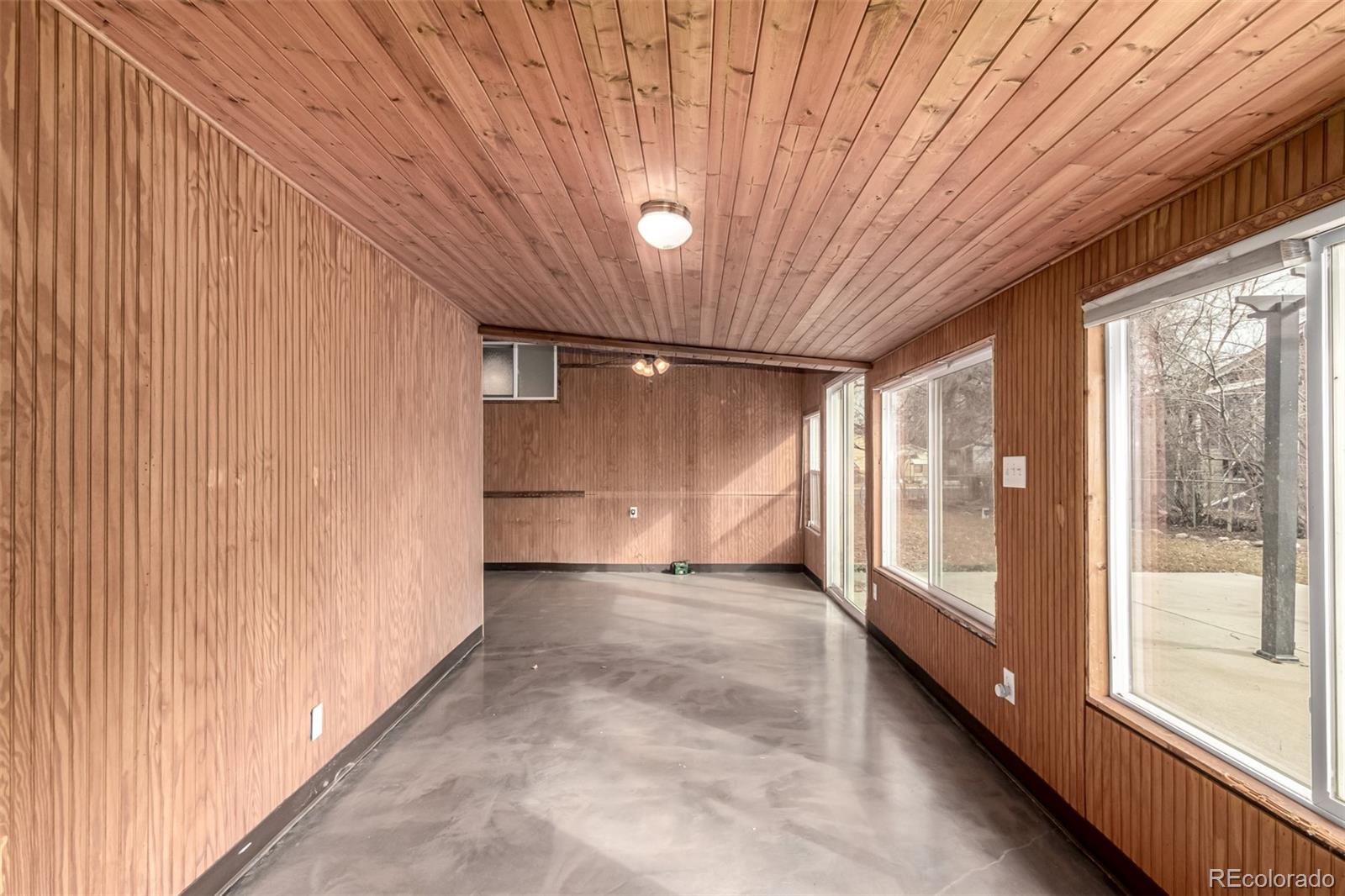 3110 W Bear Creek Drive