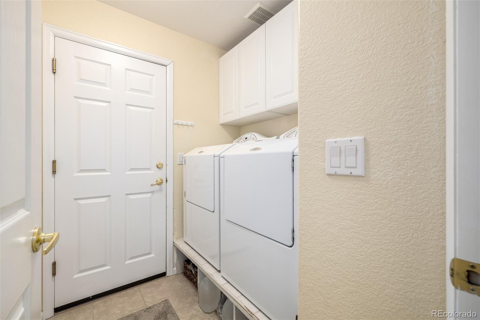 8219 Wetherill Circle