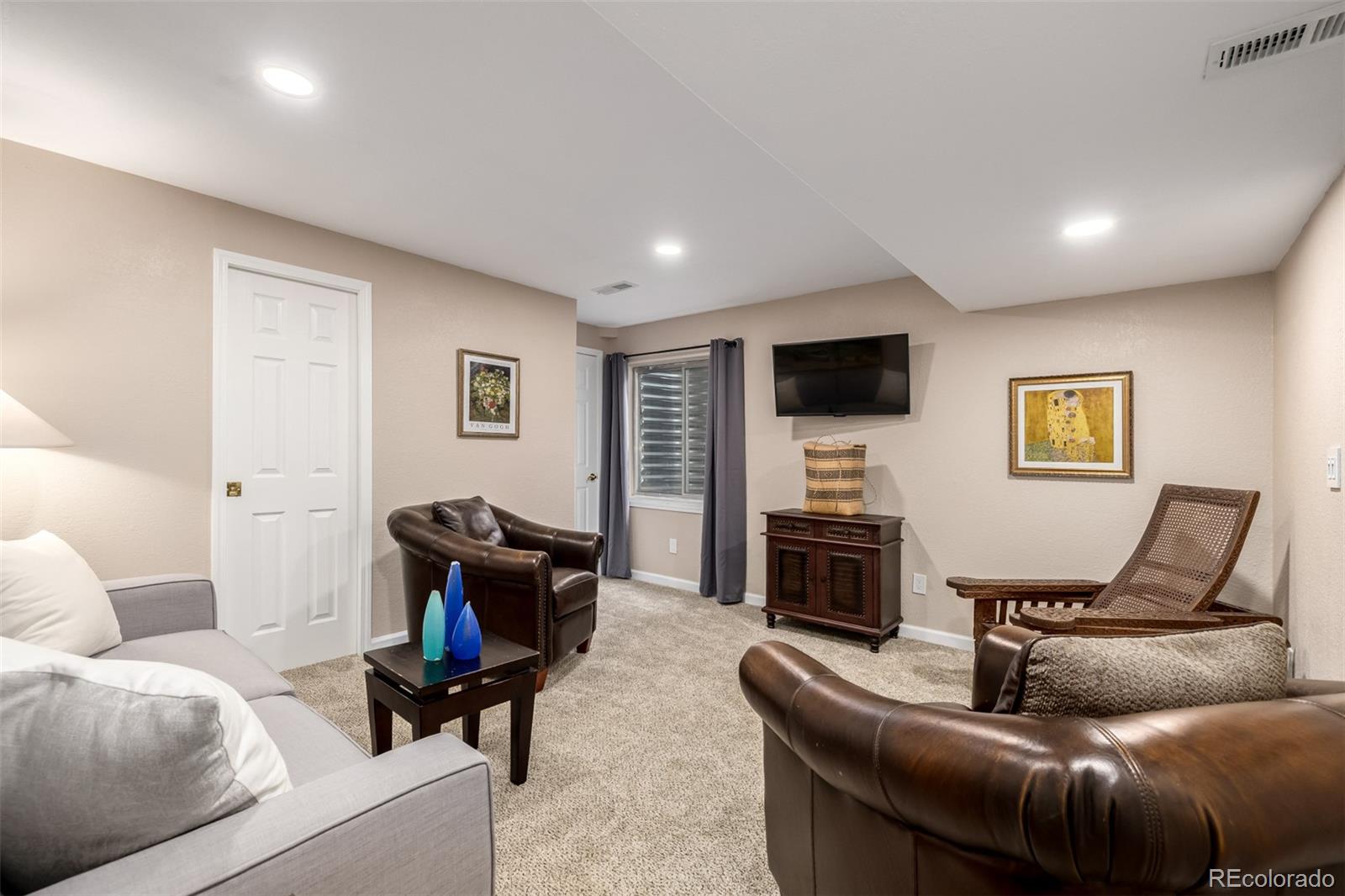 8219 Wetherill Circle