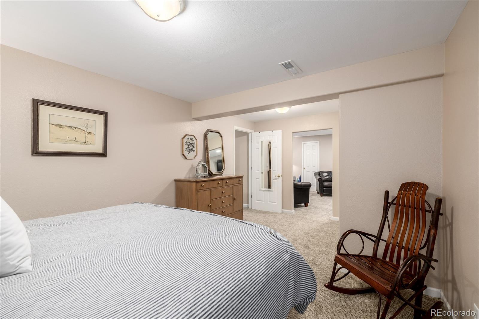 8219 Wetherill Circle