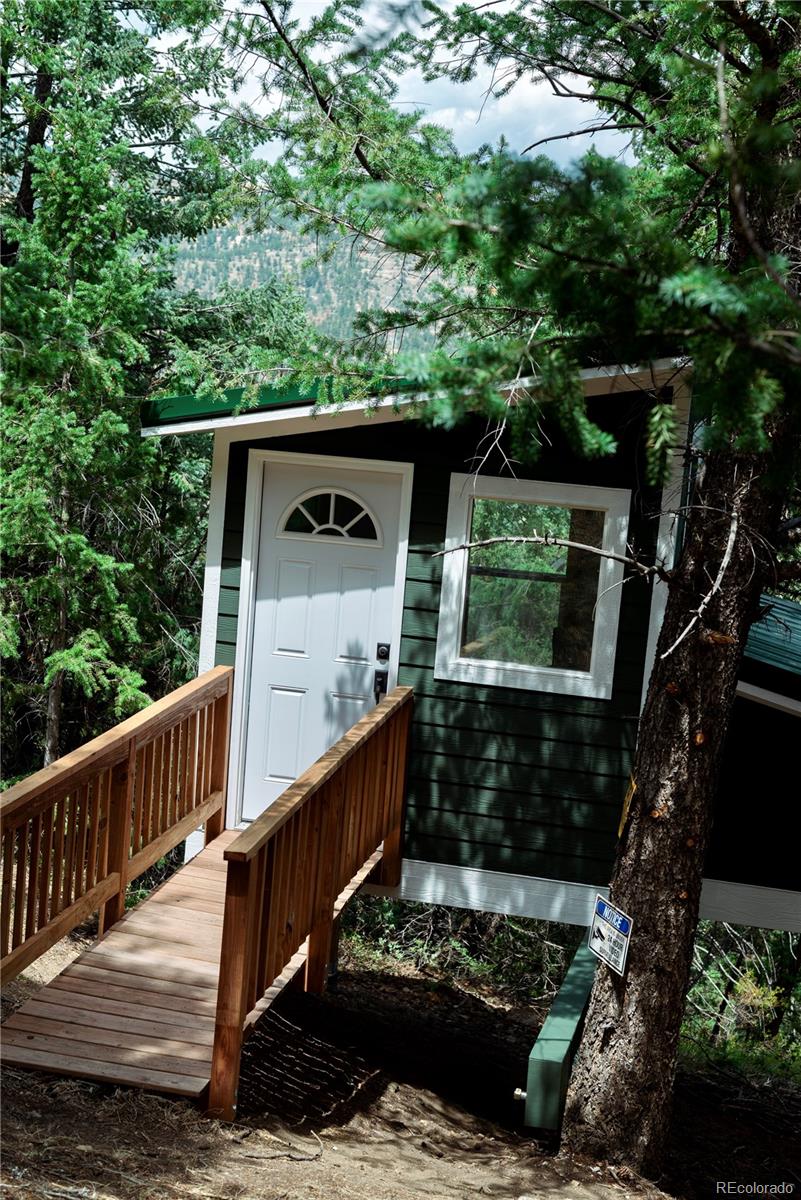 000 Hidden Wilderness Road