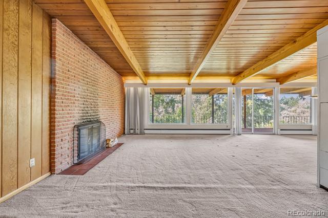1 Lindenwood Drive