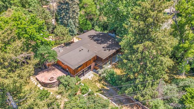 1 Lindenwood Drive
