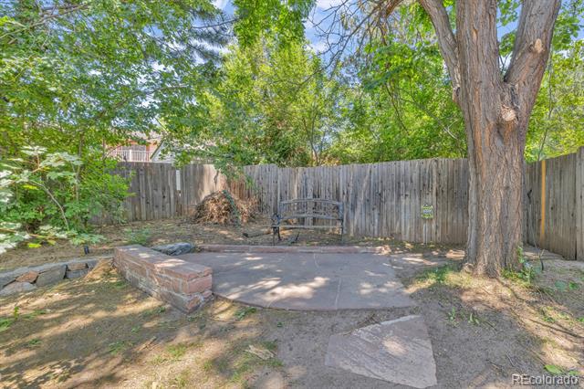 1 Lindenwood Drive