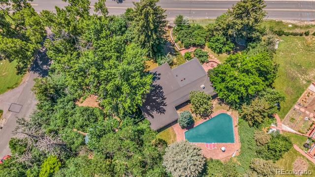 1 Lindenwood Drive