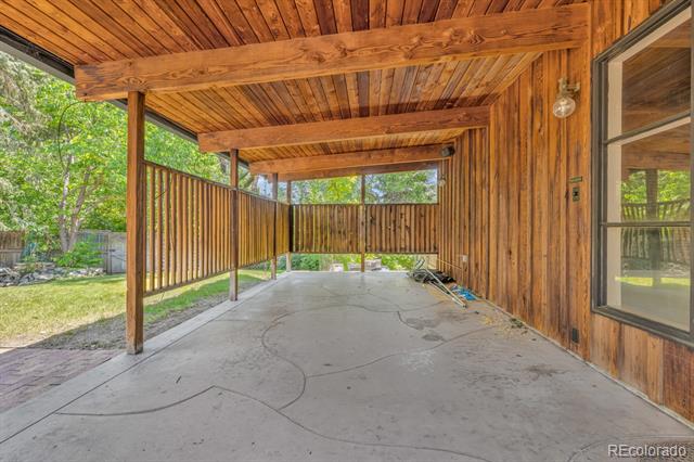 1 Lindenwood Drive