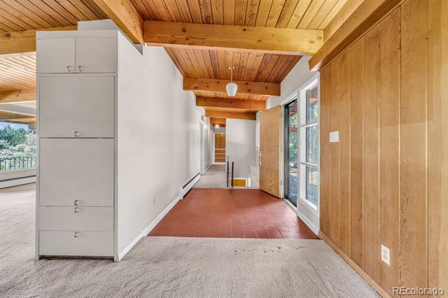 1 Lindenwood Drive