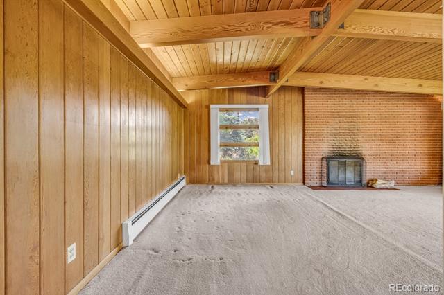 1 Lindenwood Drive