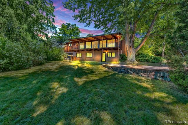1 Lindenwood Drive