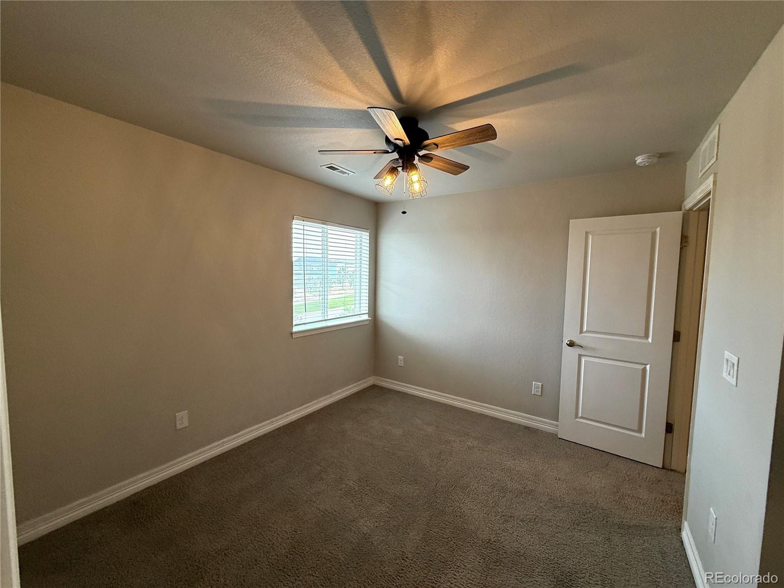 7324 S Scottsburg Way