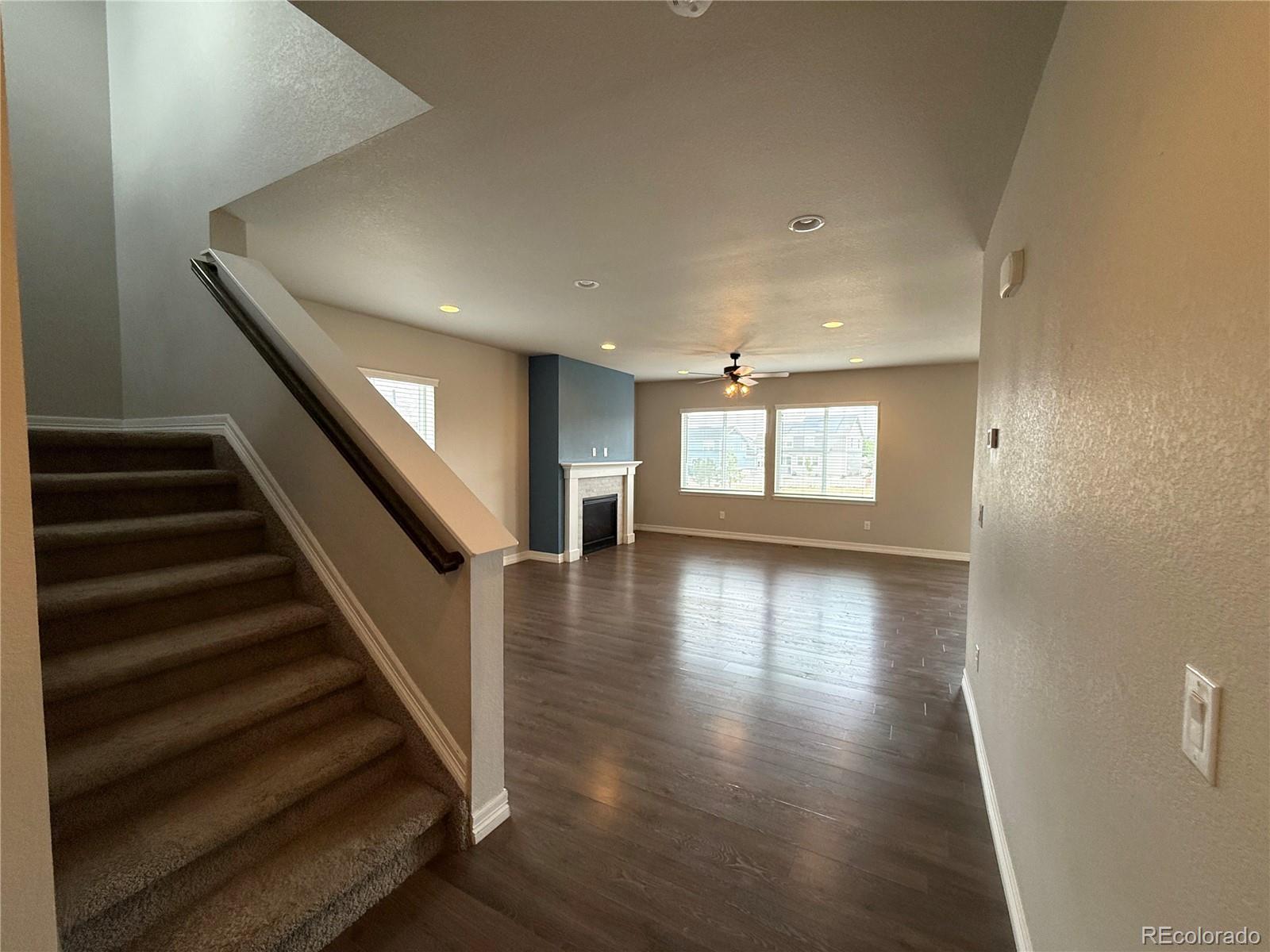 7324 S Scottsburg Way