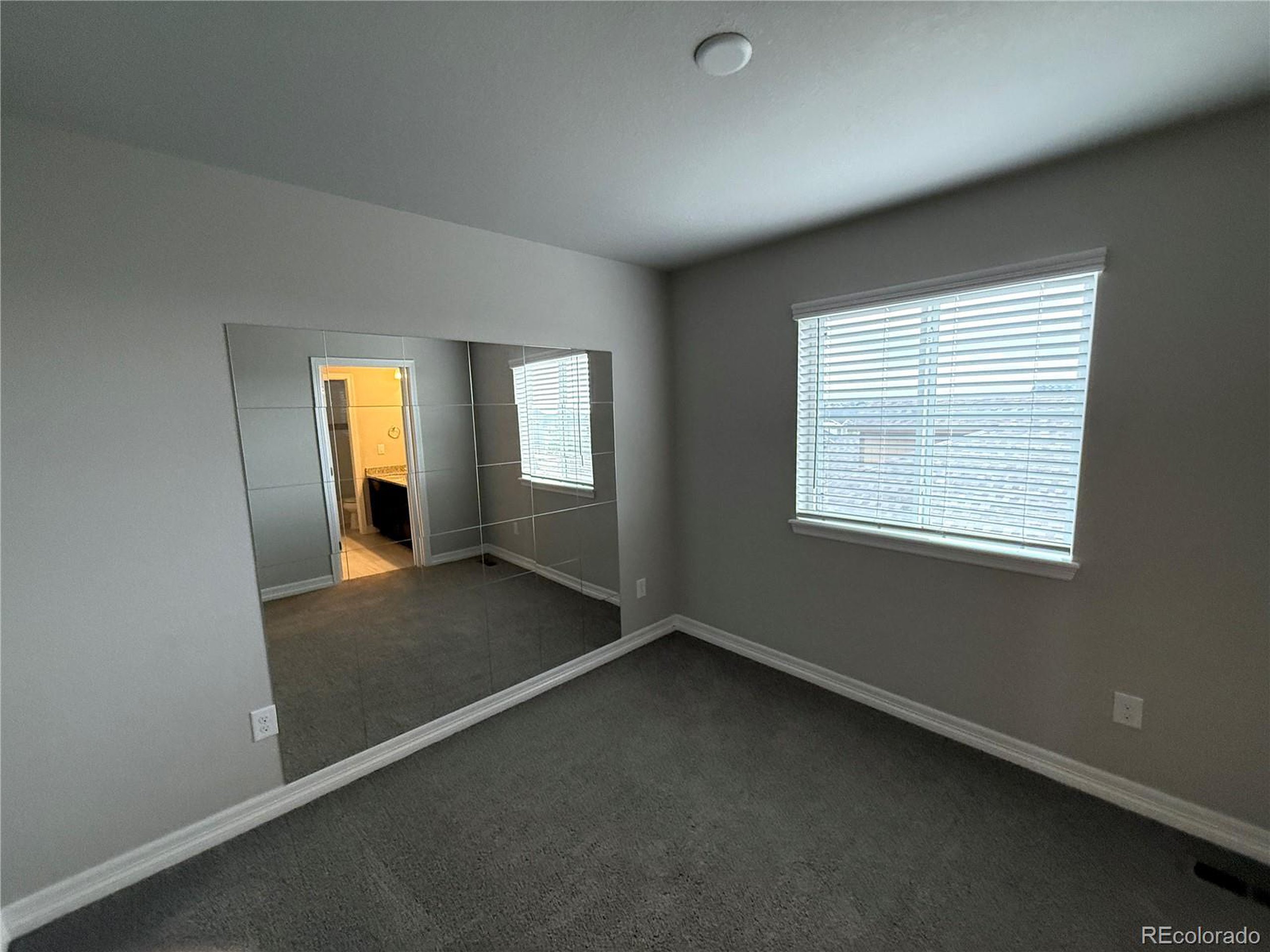 7324 S Scottsburg Way