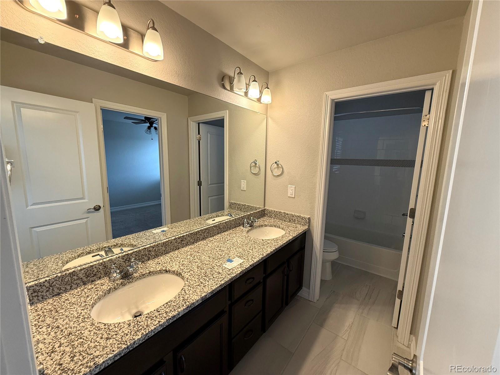 7324 S Scottsburg Way