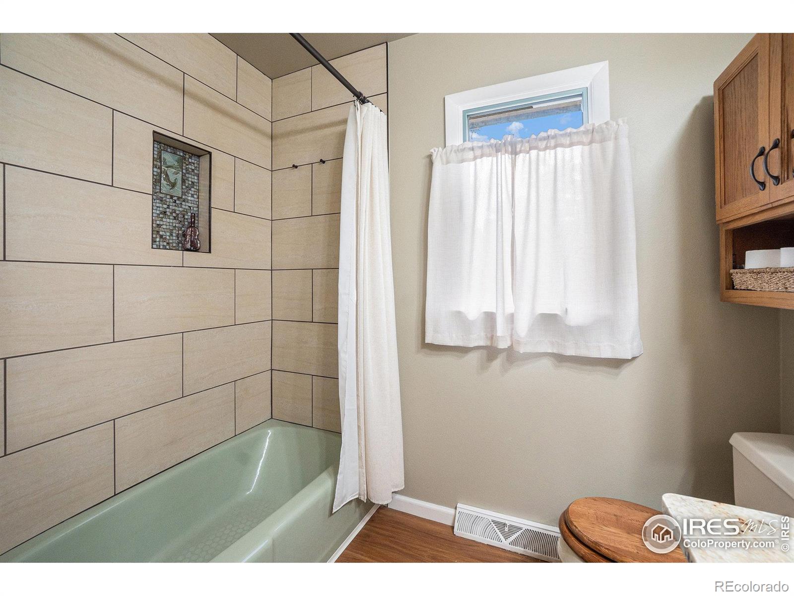 2420 Sheffield Circle E