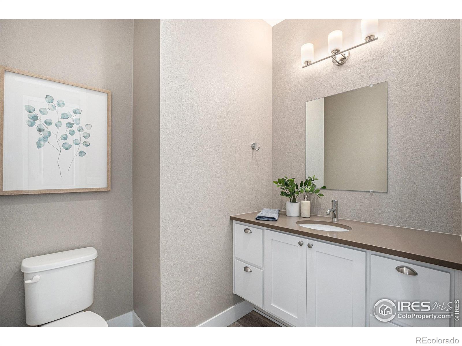 4565 Colorado River Drive