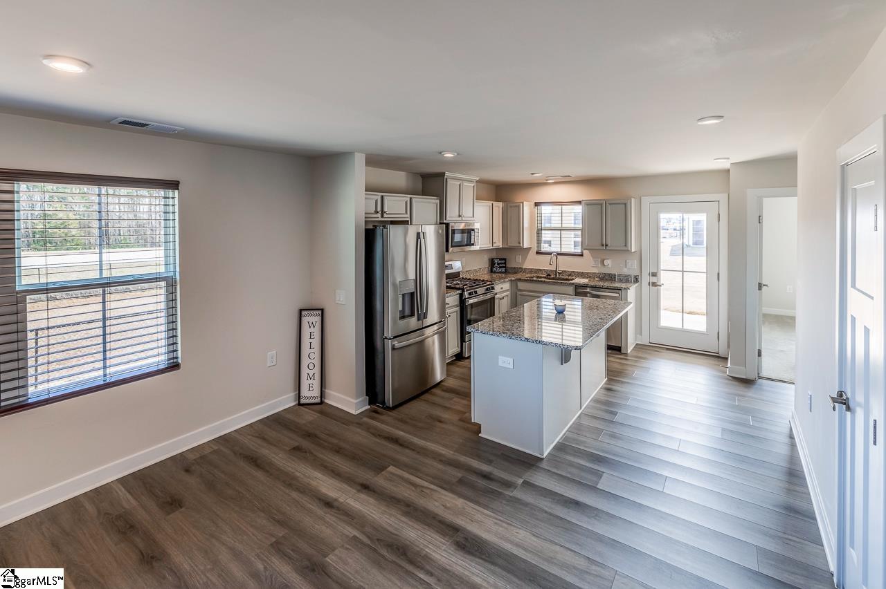 503 Roan Creek Trail