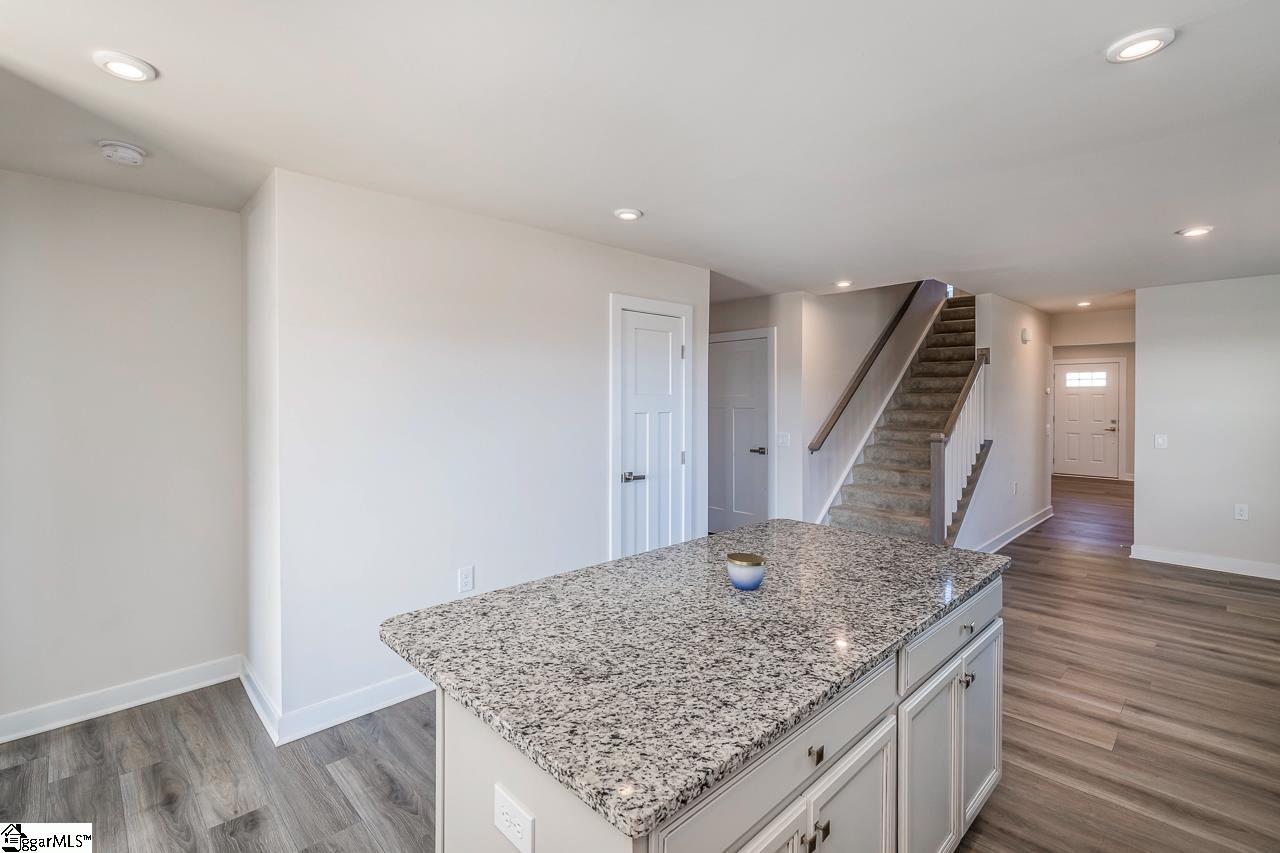 503 Roan Creek Trail