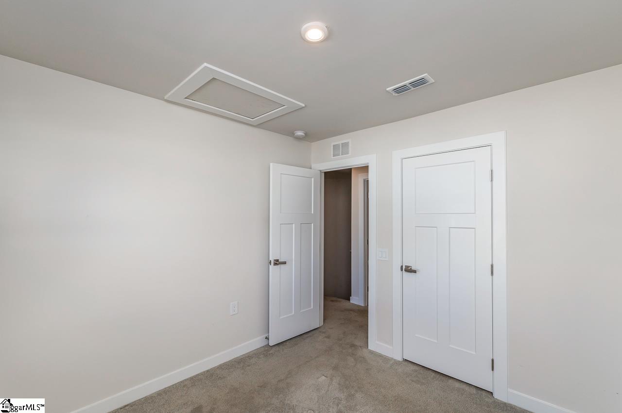 503 Roan Creek Trail
