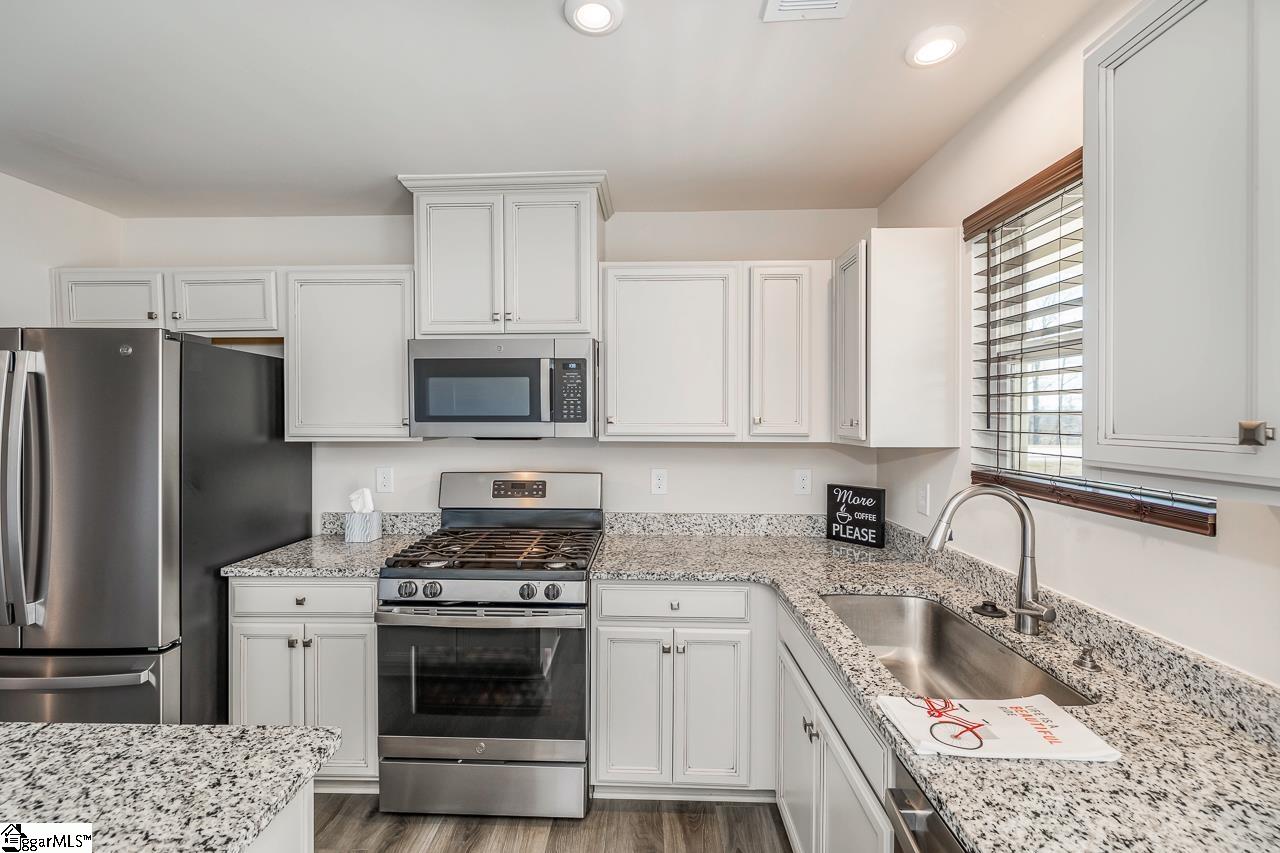 503 Roan Creek Trail