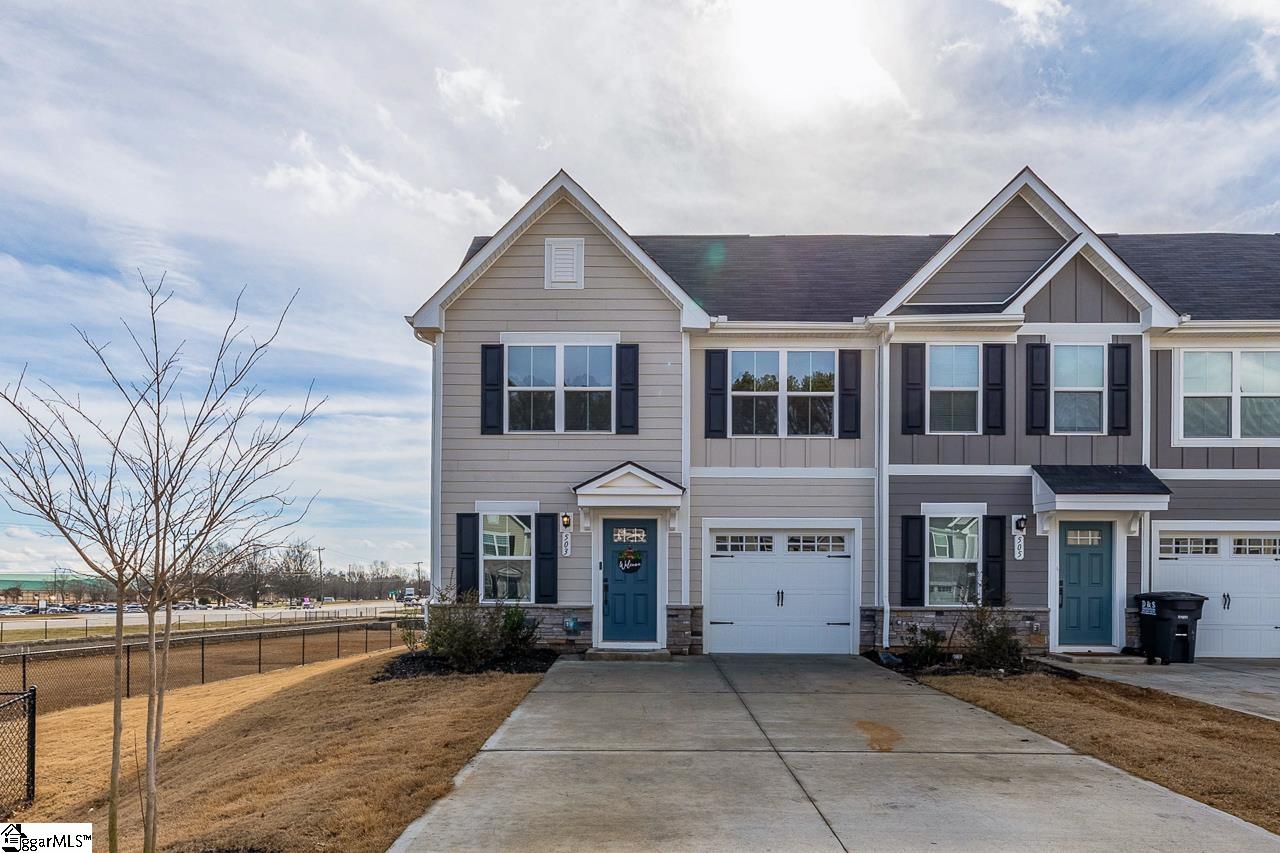 503 Roan Creek Trail