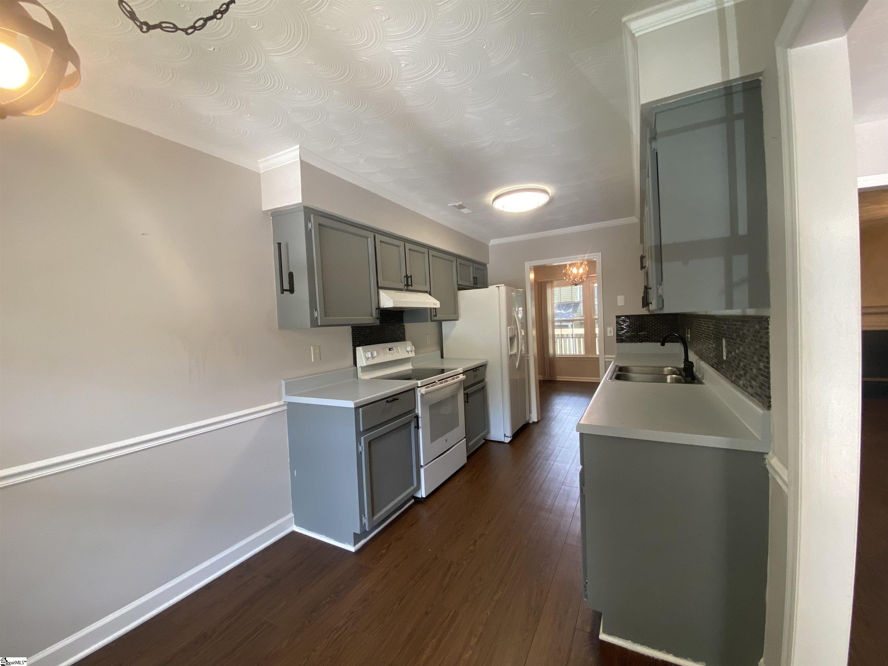 806 Market Place