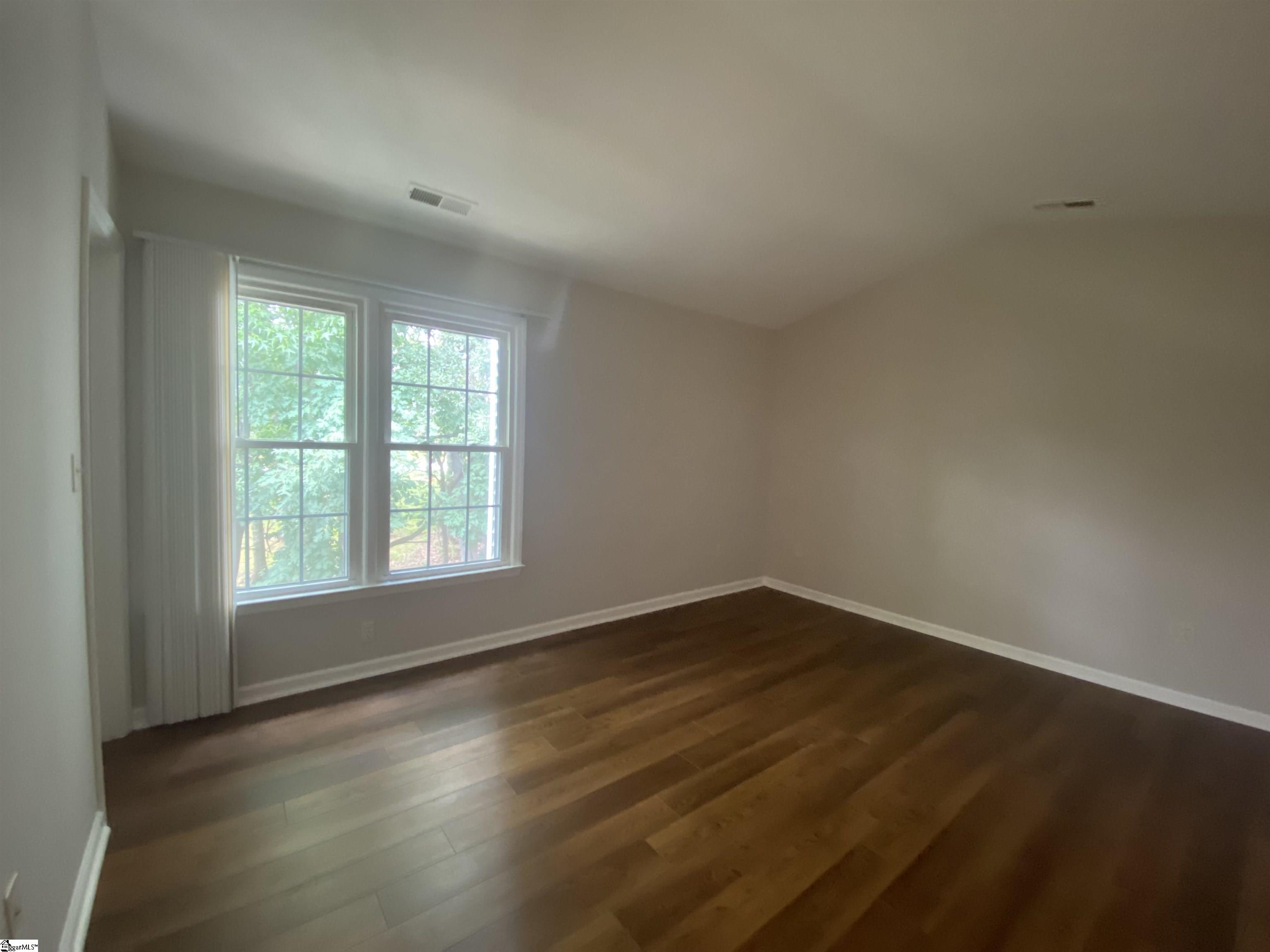 806 Market Place