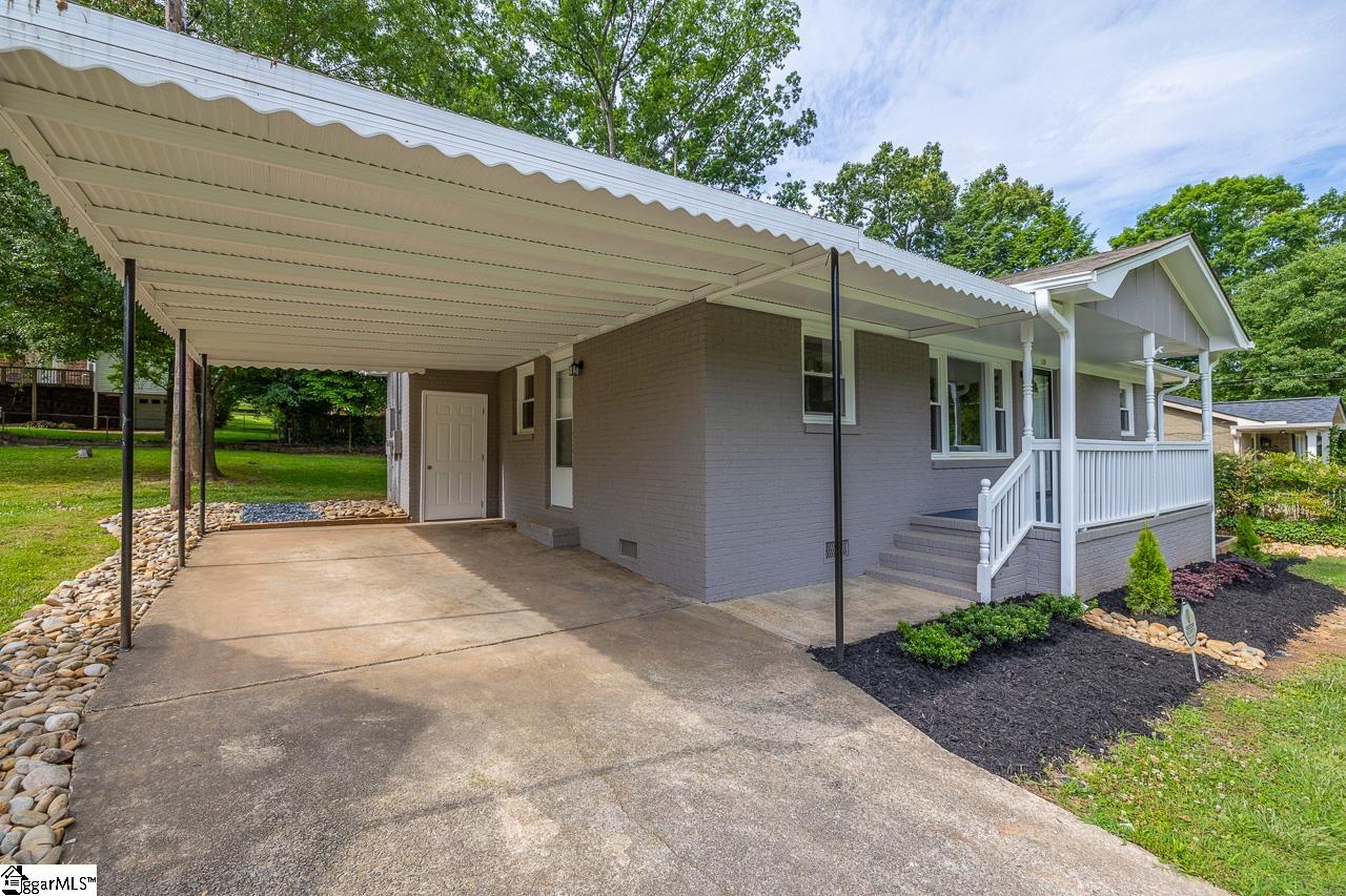 109 Edgewood Drive