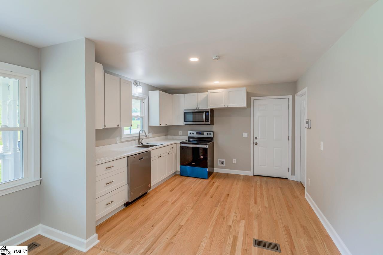 109 Edgewood Drive