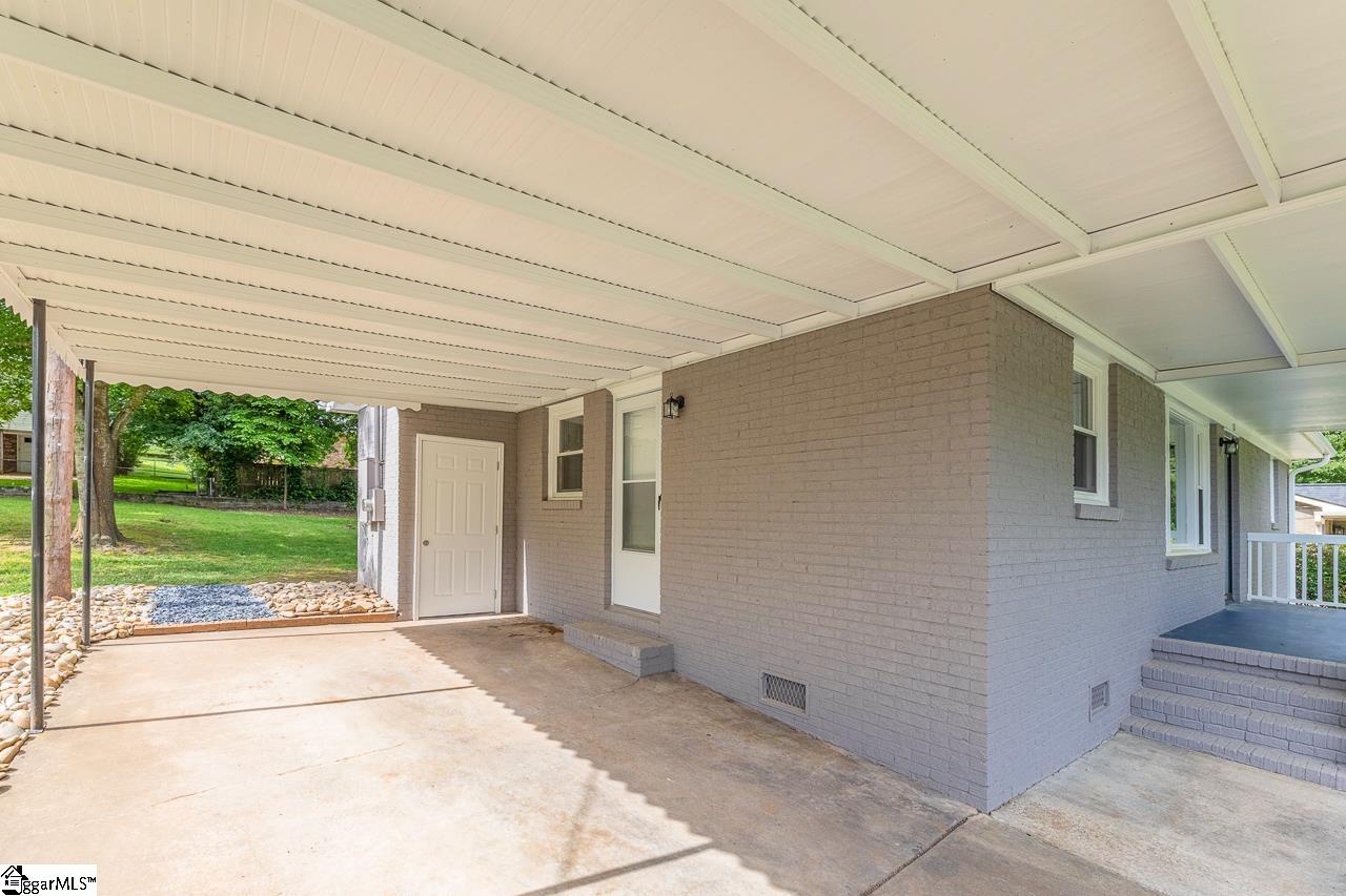 109 Edgewood Drive
