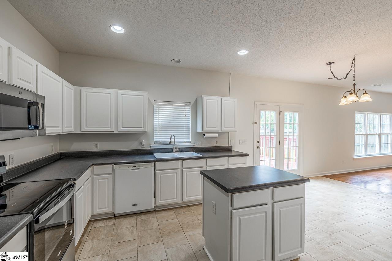19 Hartwell Drive