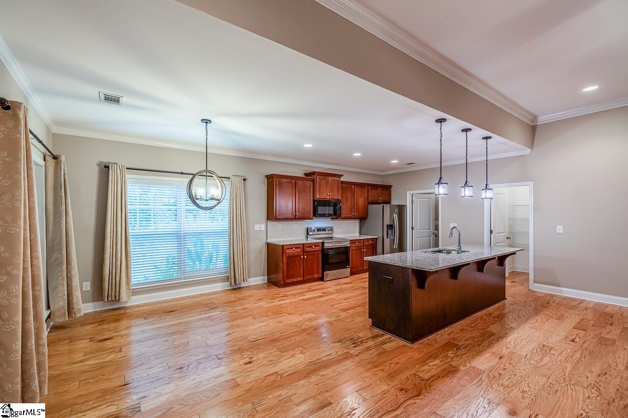 331 Pro Circle, McCormick