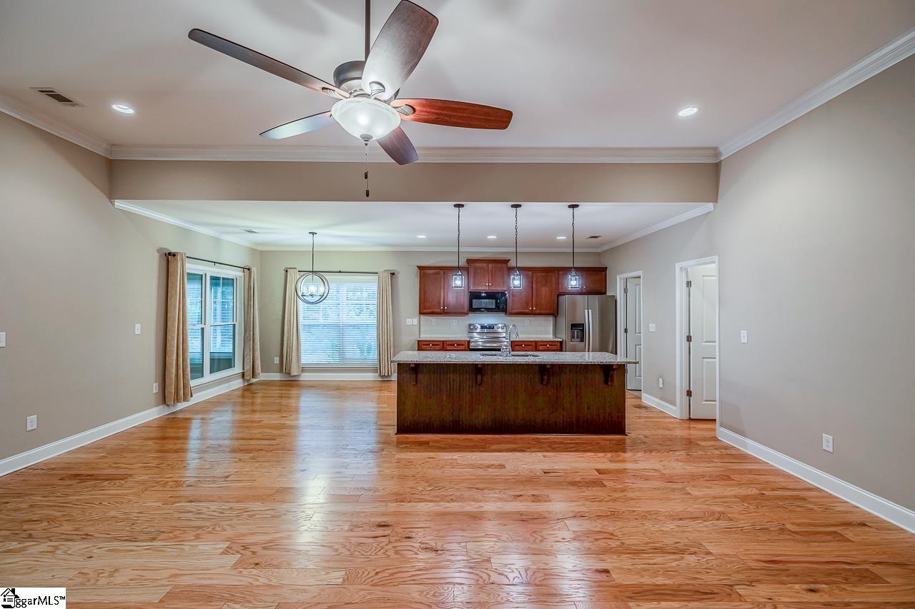 331 Pro Circle, McCormick