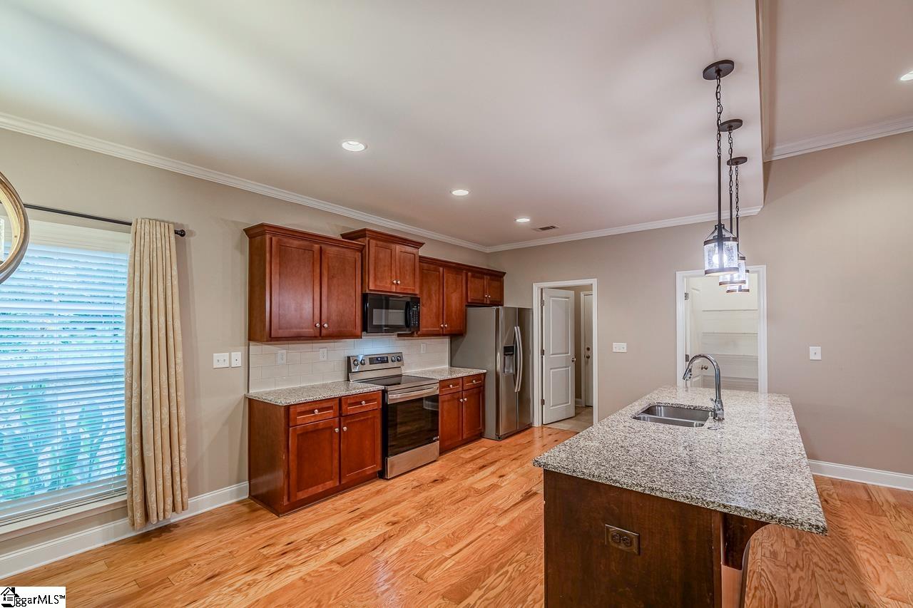 331 Pro Circle, McCormick