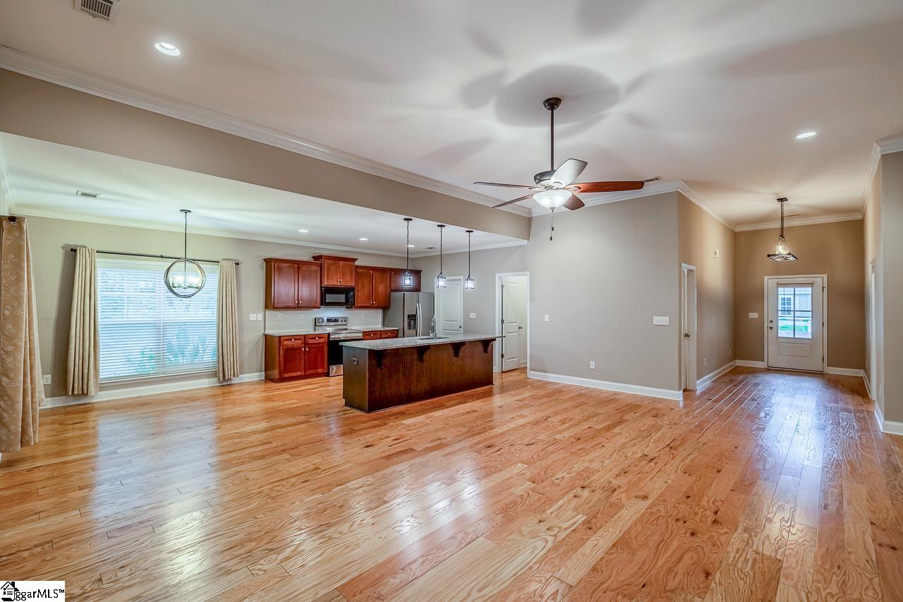 331 Pro Circle, McCormick