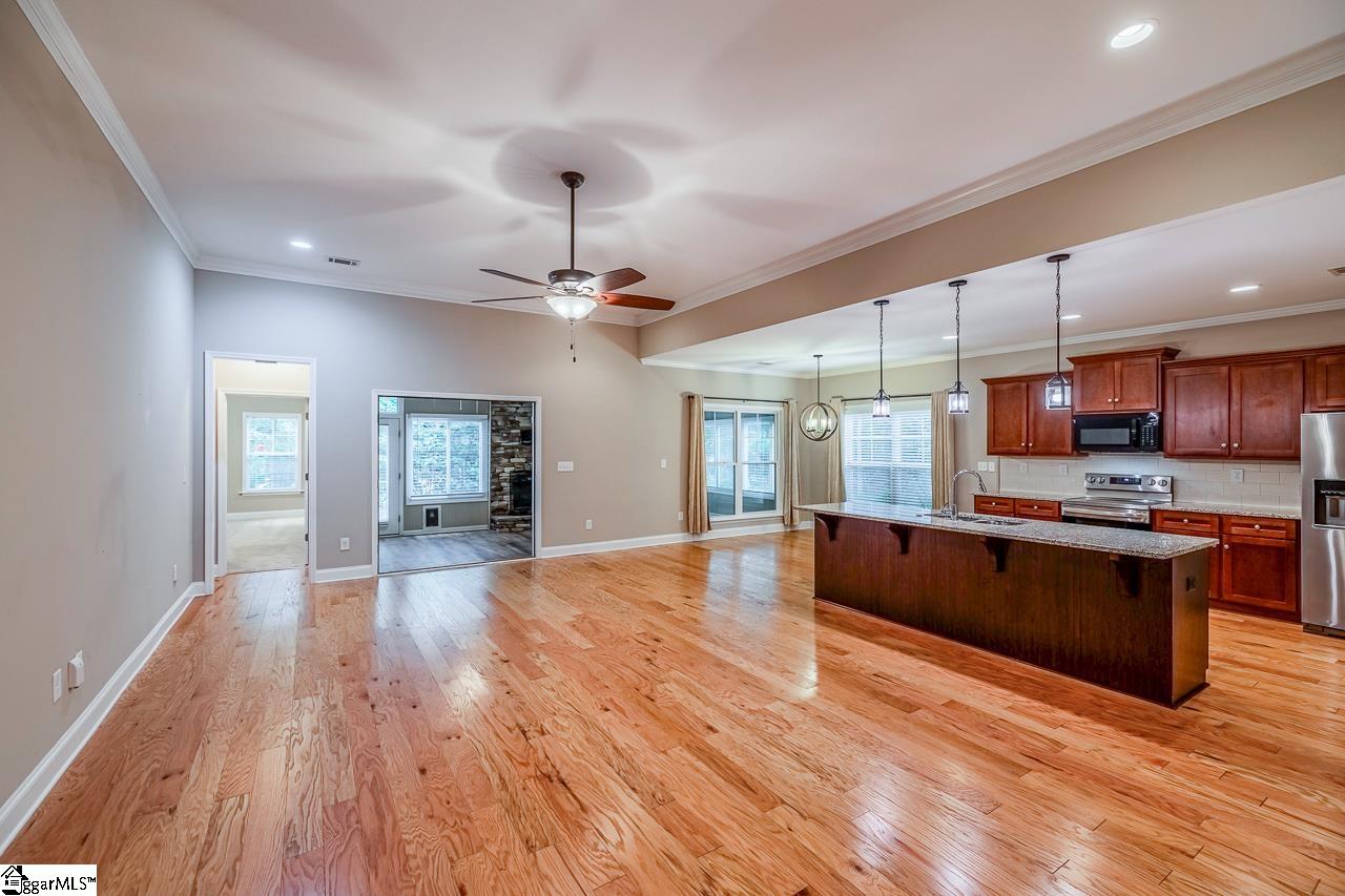 331 Pro Circle, McCormick