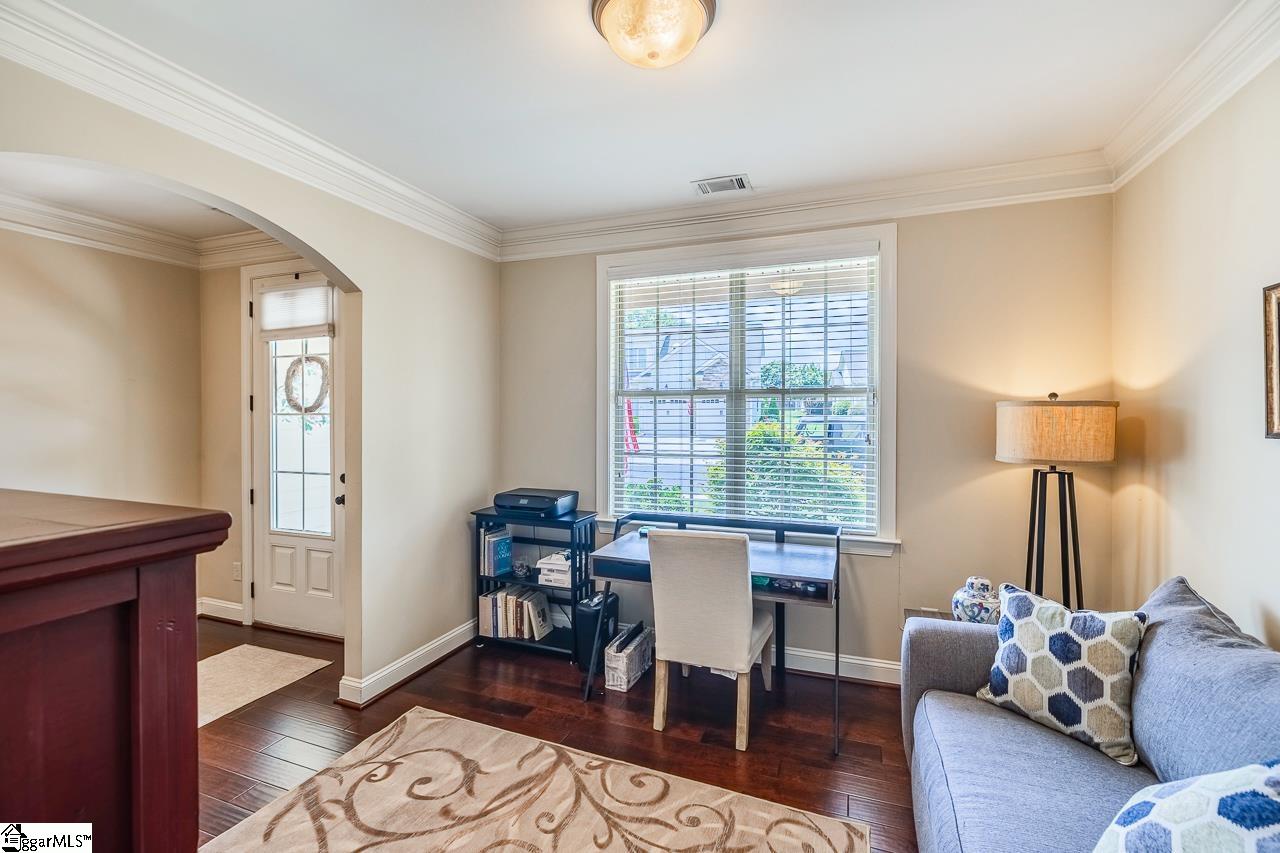 7 Briarhill Drive
