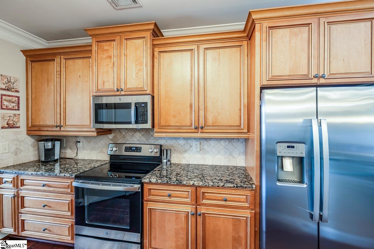 7 Briarhill Drive