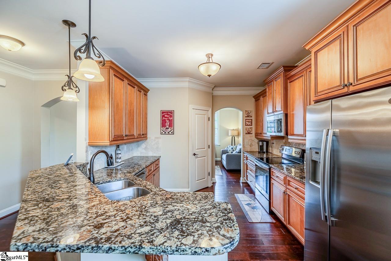 7 Briarhill Drive