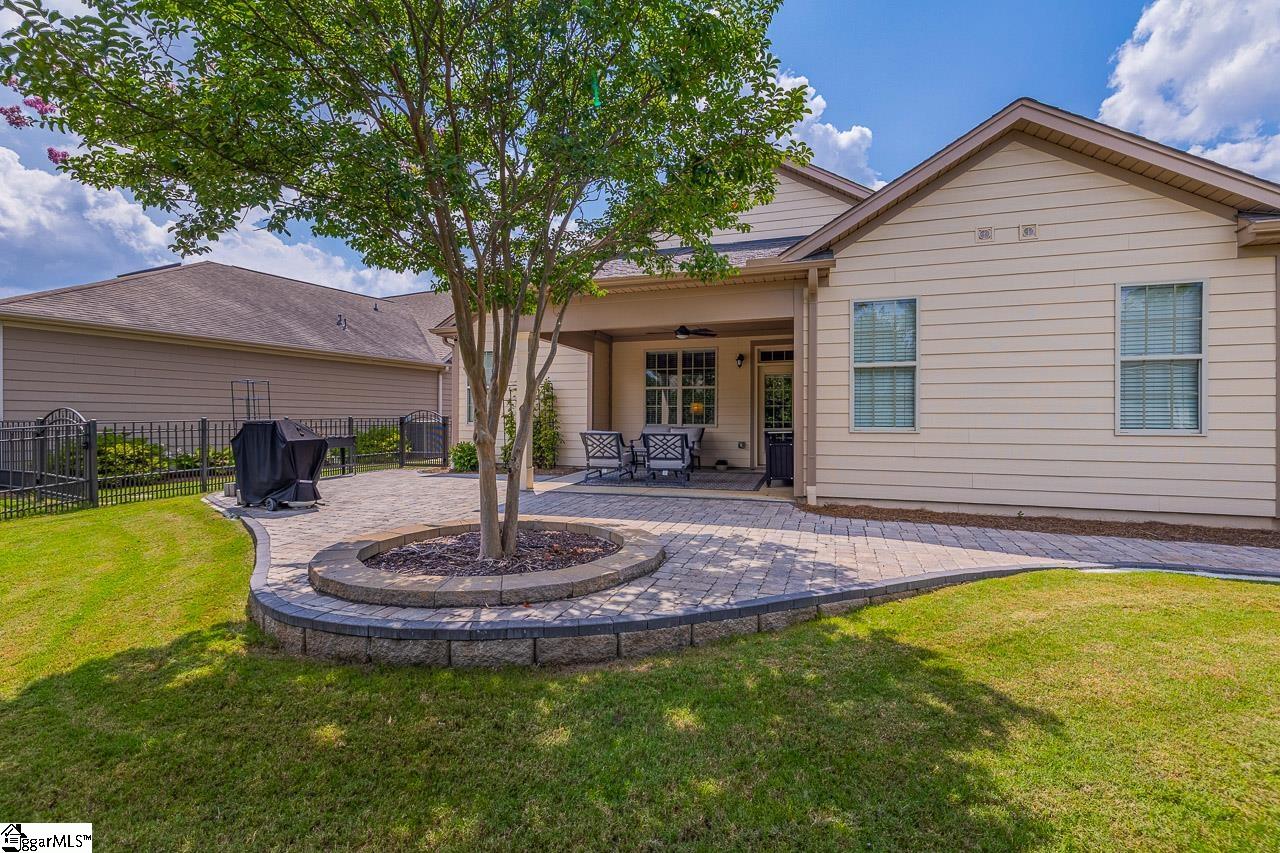 7 Briarhill Drive