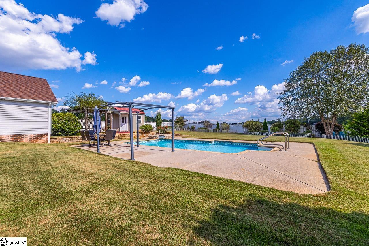 608 Saddlebred Drive