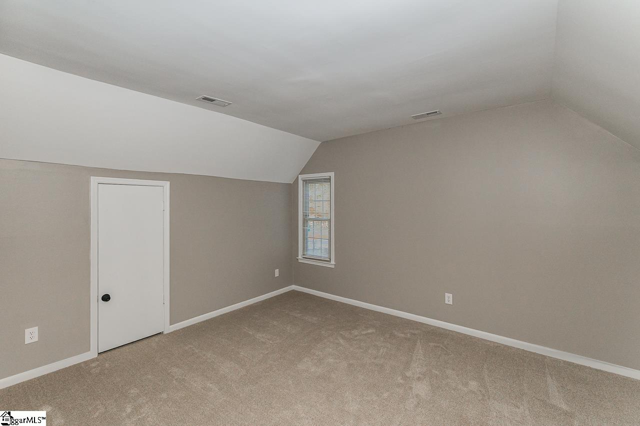 5016 Bridle Path Lane