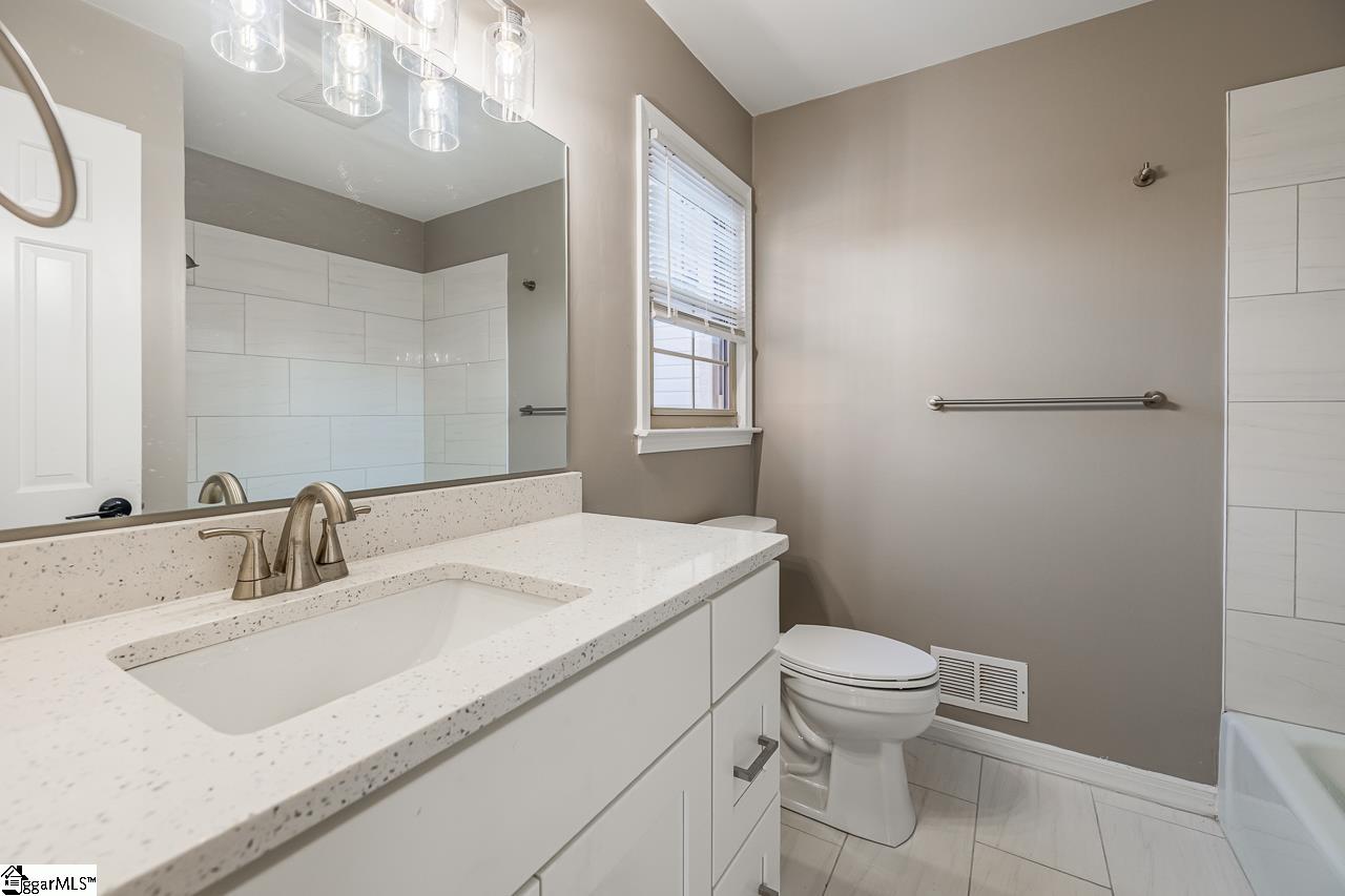 5016 Bridle Path Lane