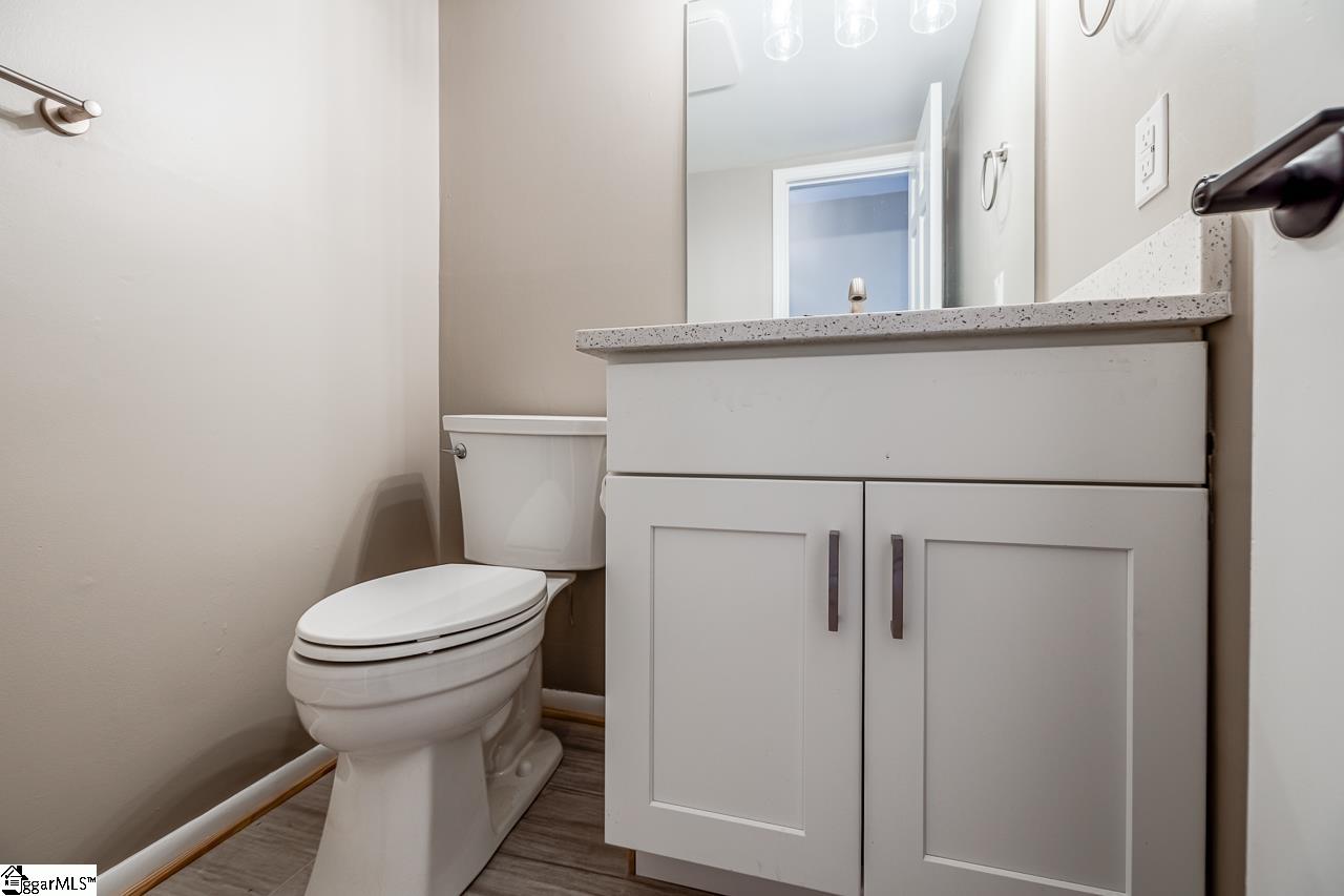 5016 Bridle Path Lane
